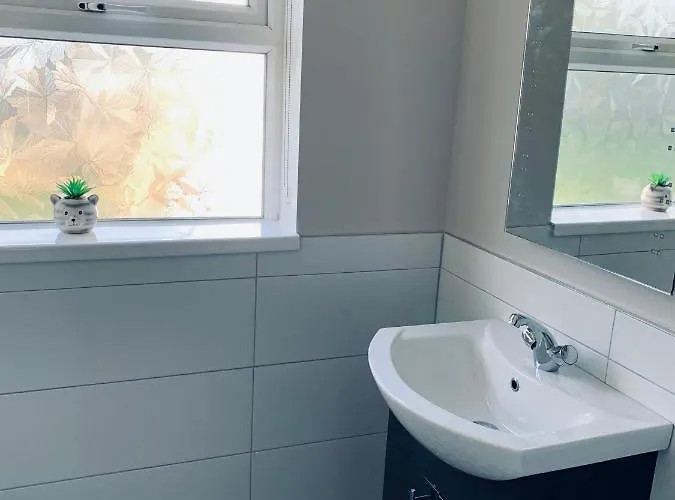 Atlantic Bay * カルダフ